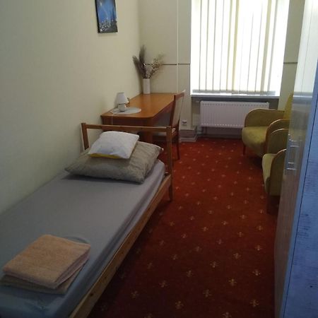 Hostel Kwadrans Gliwice Exteriör bild